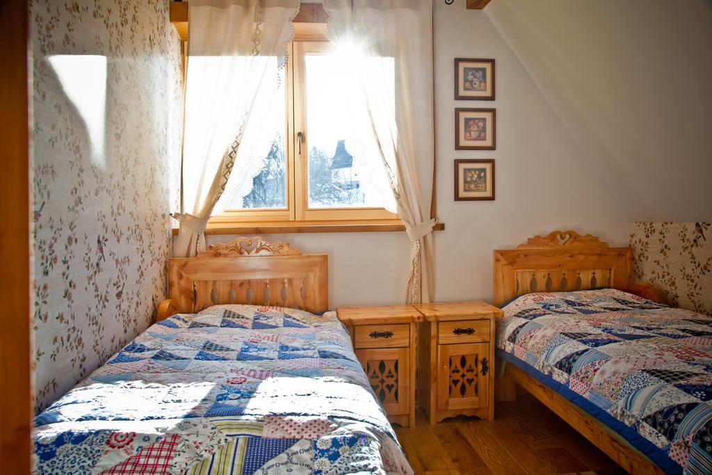 Dom Pod Smokami Apartment บุโควินา ทัตซานสกา ภายนอก รูปภาพ