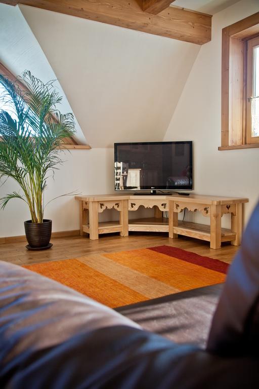 Dom Pod Smokami Apartment บุโควินา ทัตซานสกา ภายนอก รูปภาพ